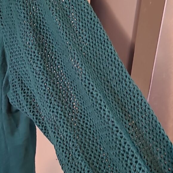 Beautiful Torrid sweater top size 5 - Picture 4 of 6